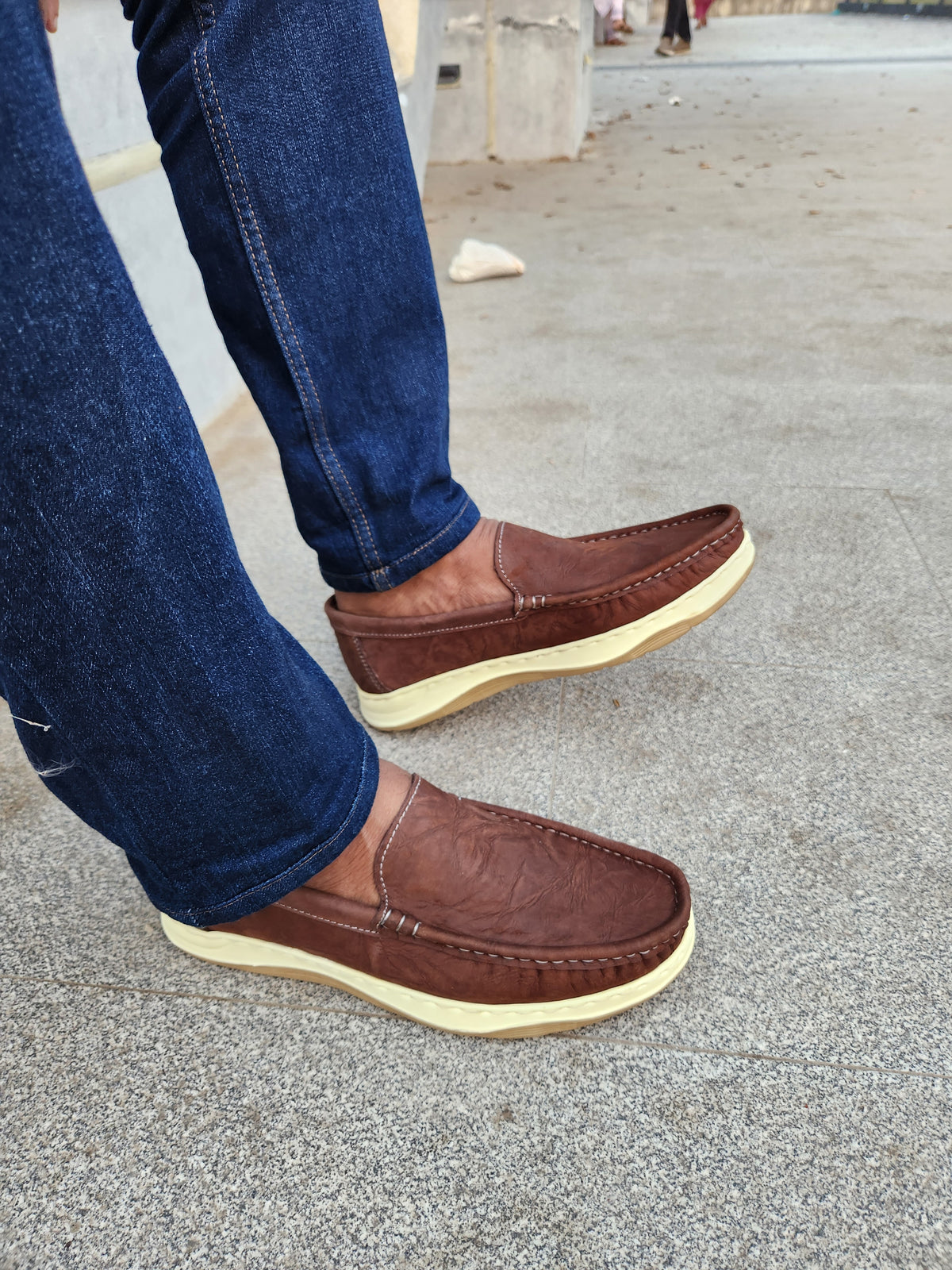 Genuine Leather Light Weight Casual Shoes for men